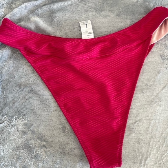 132.🆕️ Large Cupshe New Hot Pink High Cut Leg Bikini Bottom - Picture 4 of 10